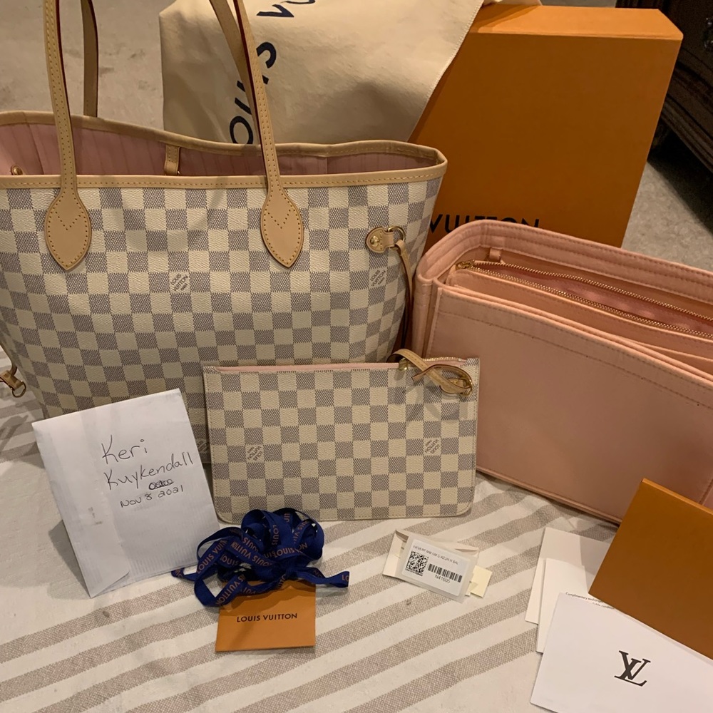 New Louis Vuitton Neverfull MM tote,Damier Azur canvas with natural cowhide trim
